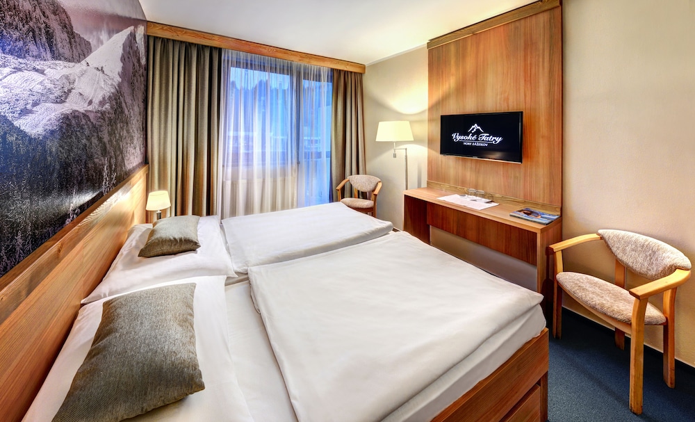 HOTEL FIS 7/35