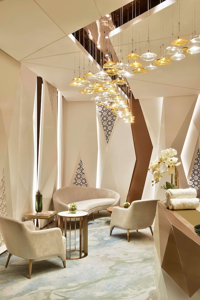 Hilton Bahrain 51/60