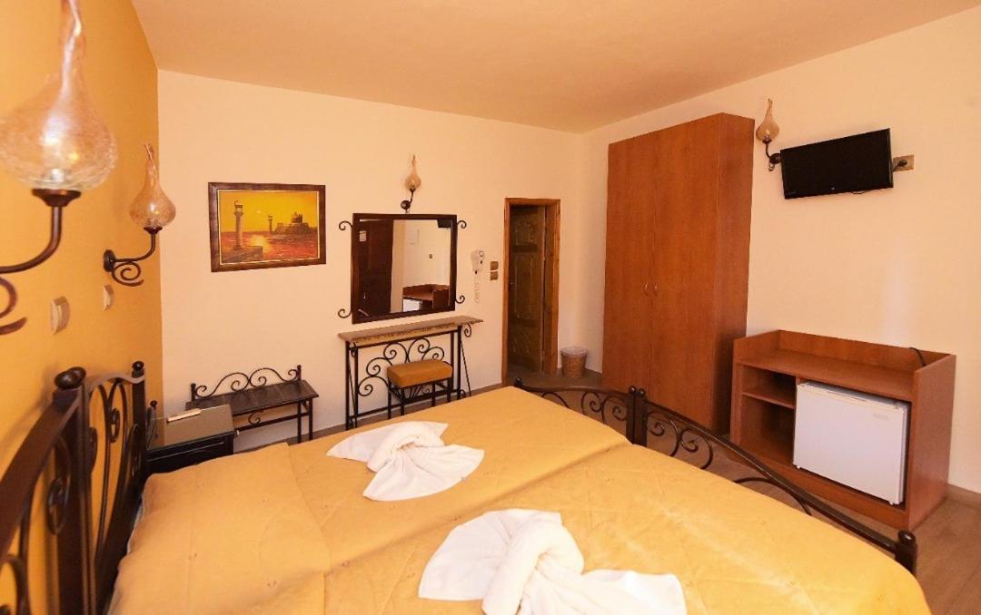 Paris Hotel 23/58
