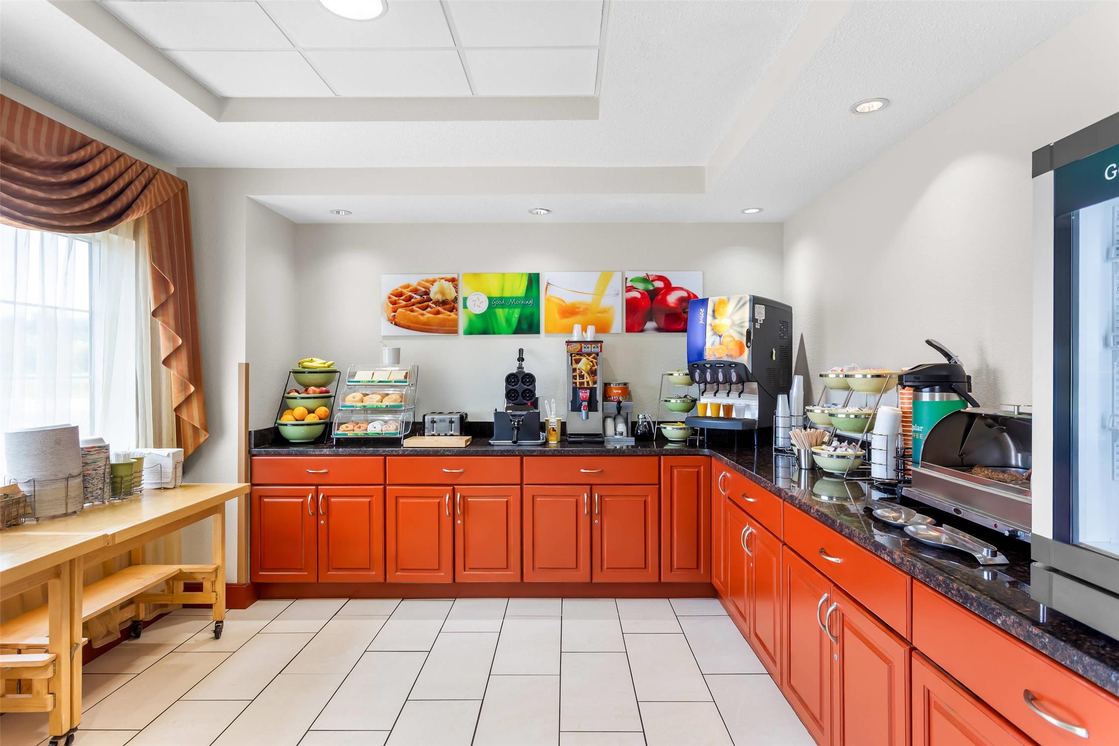 Quality Inn Near Interstate I94 4/38