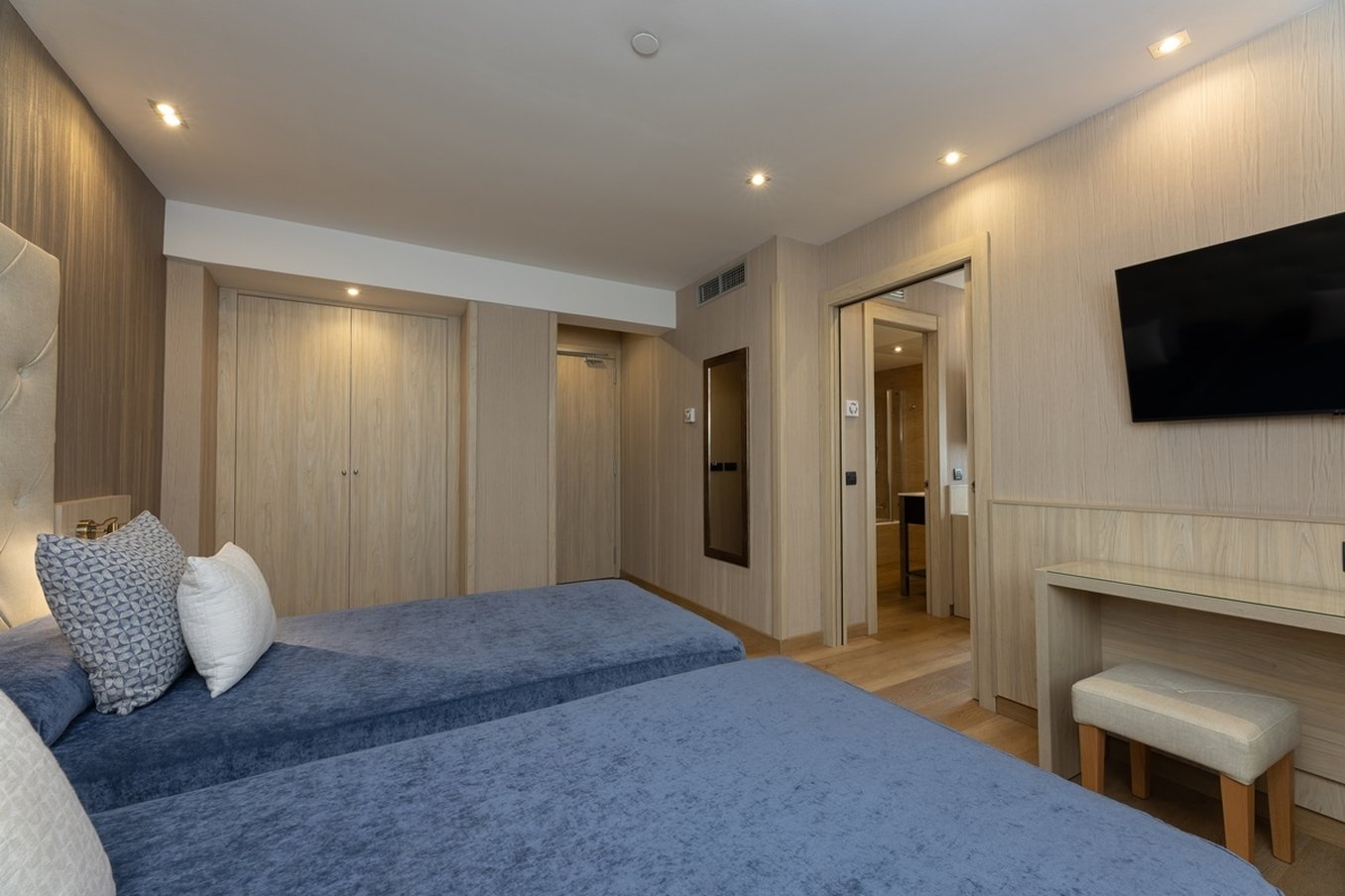 Rialto Hotel 30/71