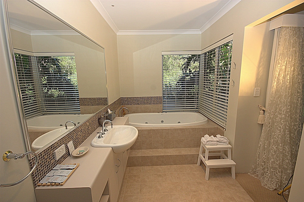 MARGARET RIVER BED AND BREAKFAST 46/48