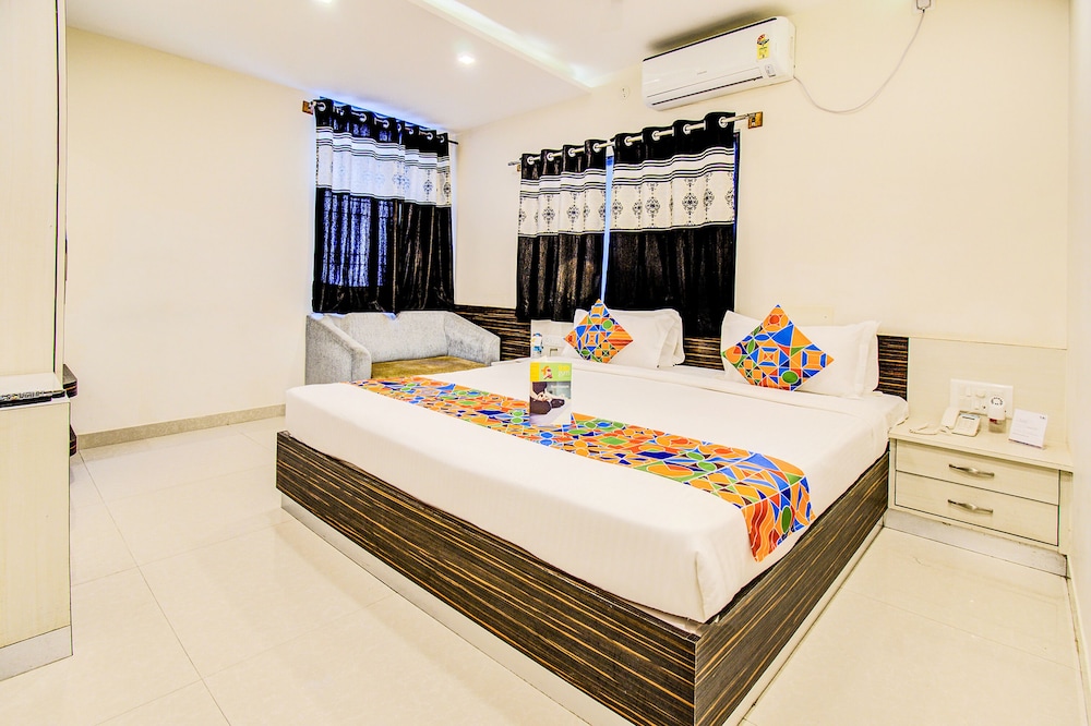 Fabhotel Corporate Crown Koramangala 12/32