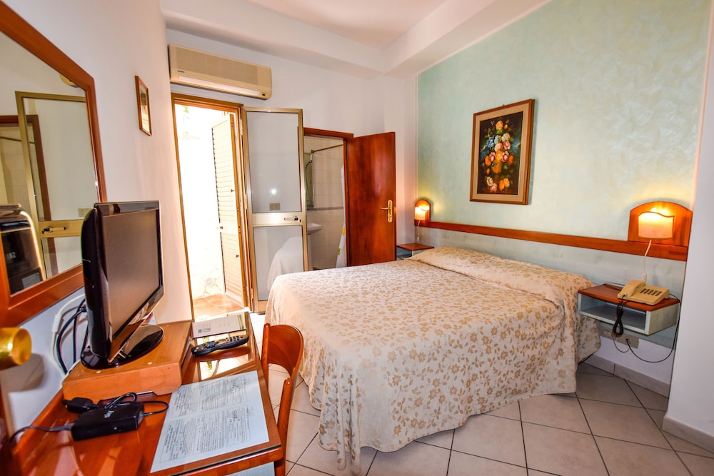 Hotel Condor 23/71