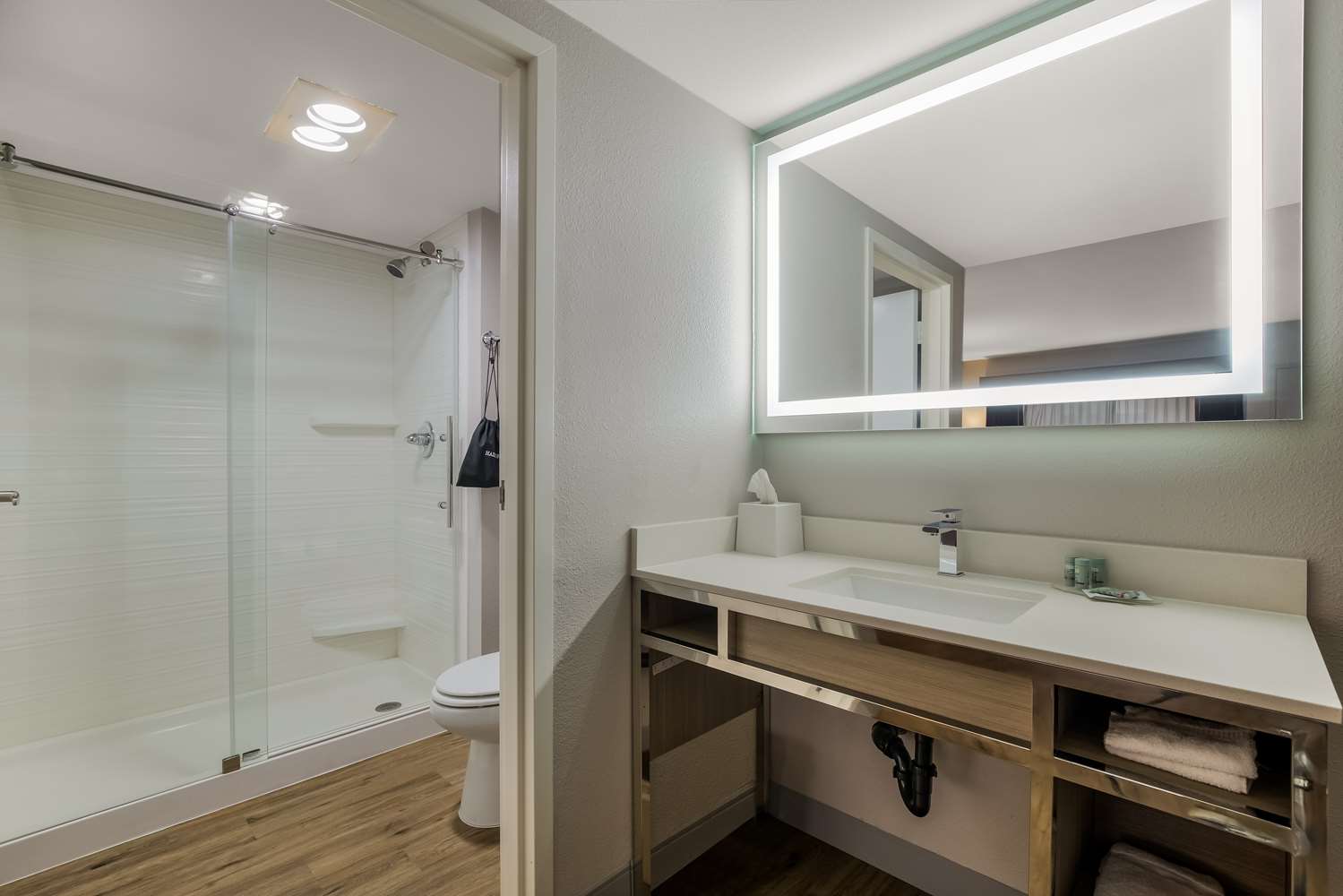 Room, King Bed, Best Western Diamond Bar Hotel & Suites 4/4