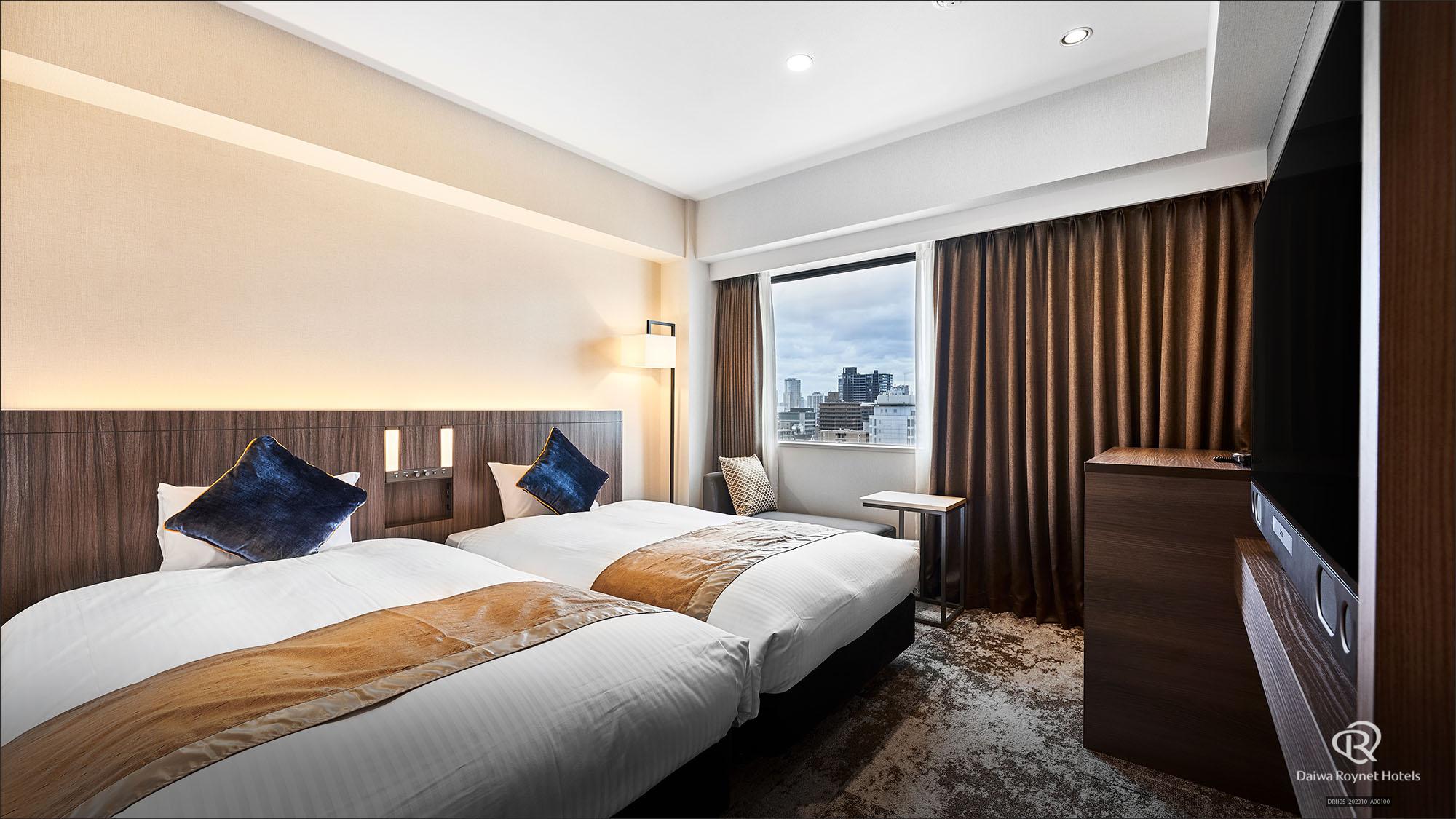 Moderate, Twin Beds, Smoking
