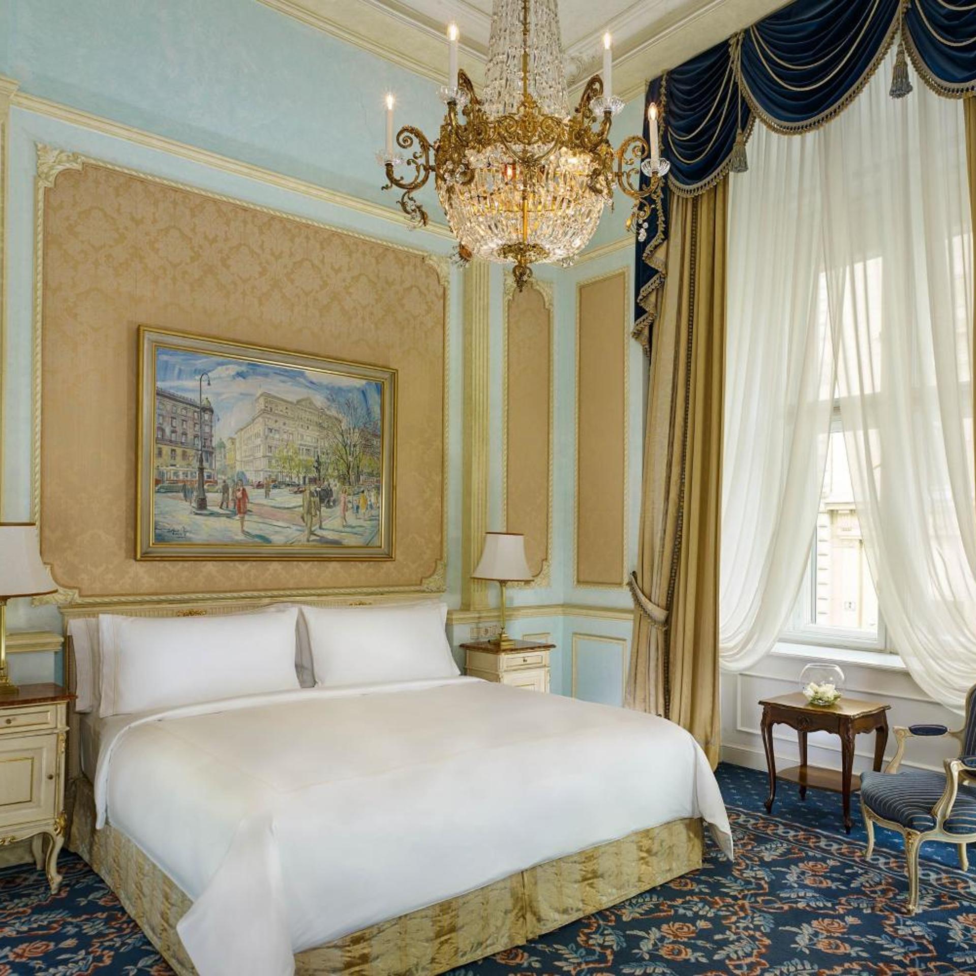 Imperial, Suite