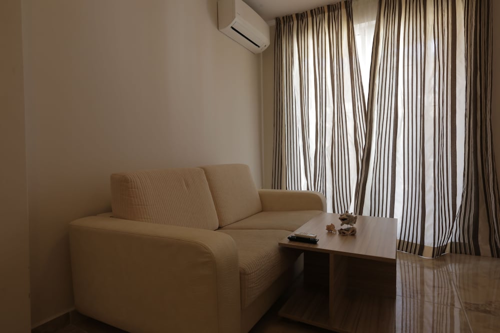 Venera and Anastasia Palace Apartments 43/75