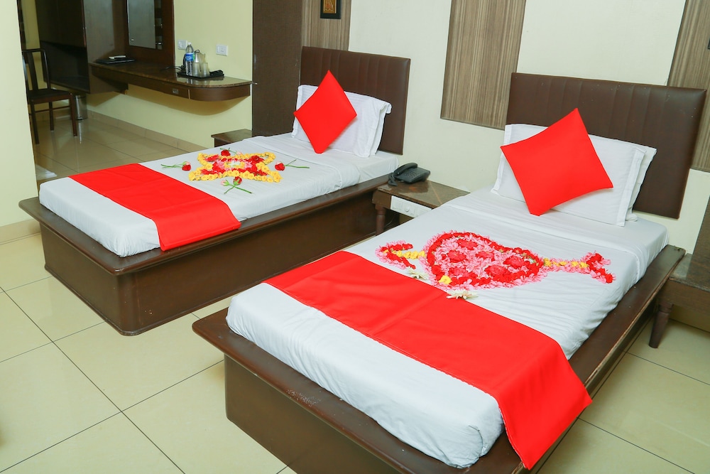 Hotel Abi Krishna 12/40