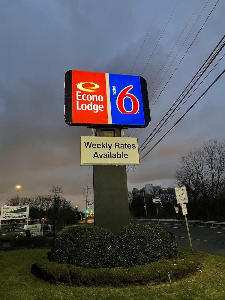 Motel6 Lester, PA - Philadelphia Airport in ESSINGTON - PA