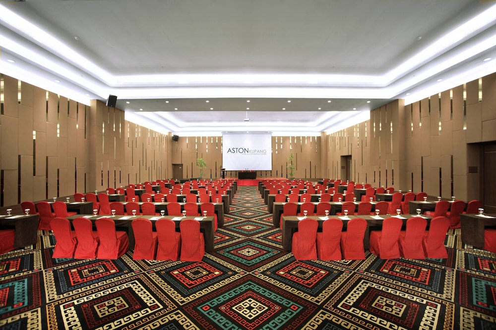 Aston Kupang Hotel and Convention Center 49/55