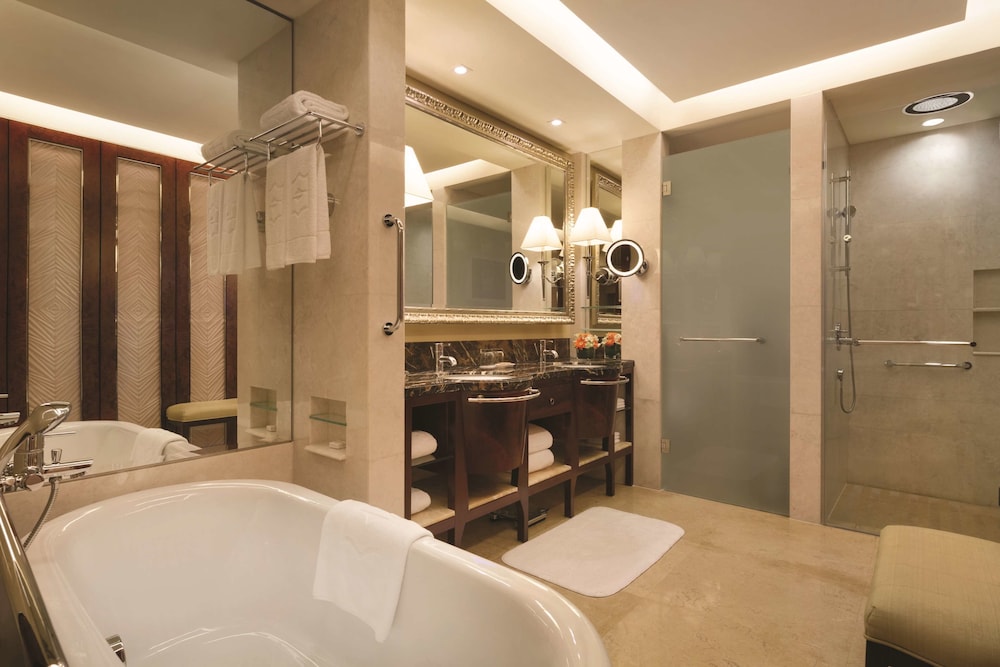 Shangri-La Qingdao 50/50