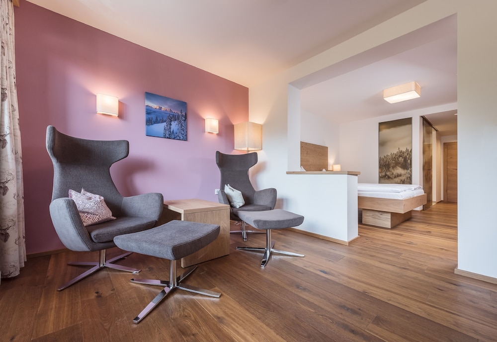 Hotel Leonhard 48/73