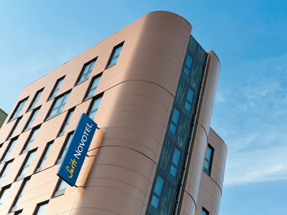 Novotel Suites Paris Issy Les Moulineaux in ISSY LES MOULINEAUX