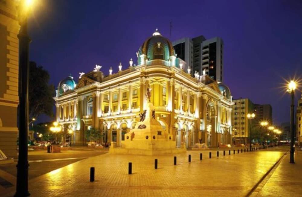 PALACE GUAYAQUIL 1/67