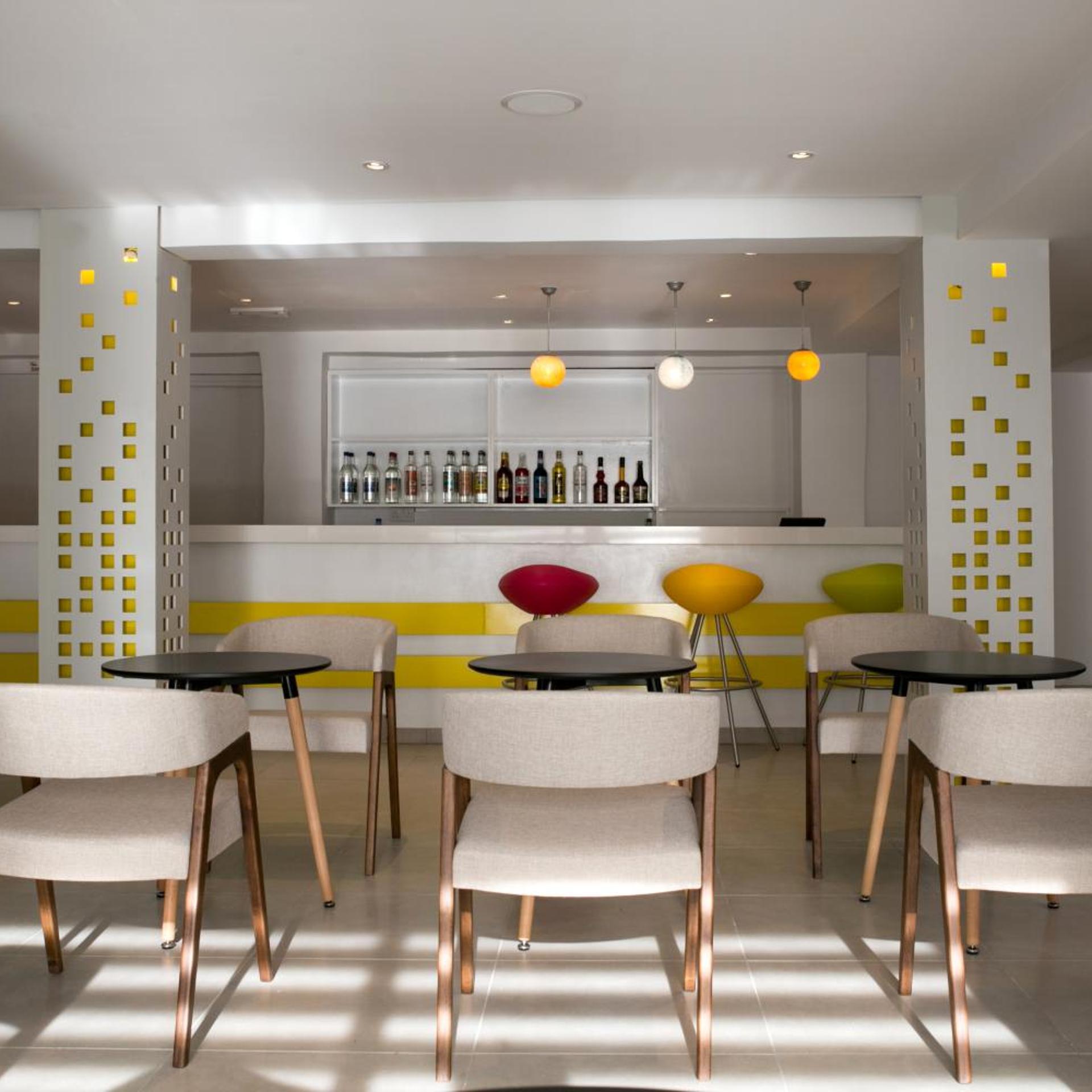 Flora Maria Hotel 46/64