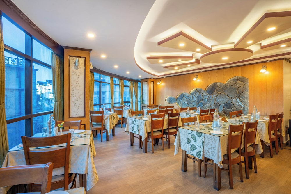 Jai Hotels 40/50