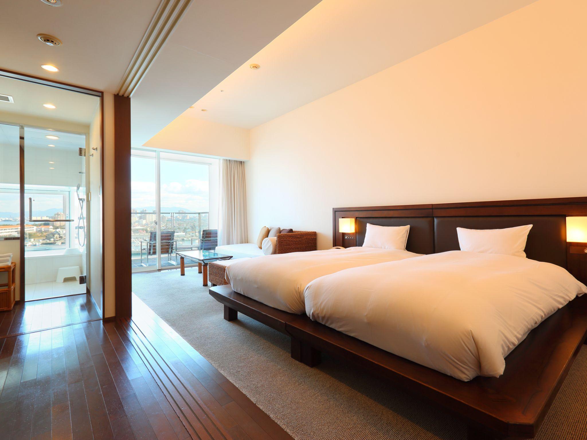 Marina, Twin Beds