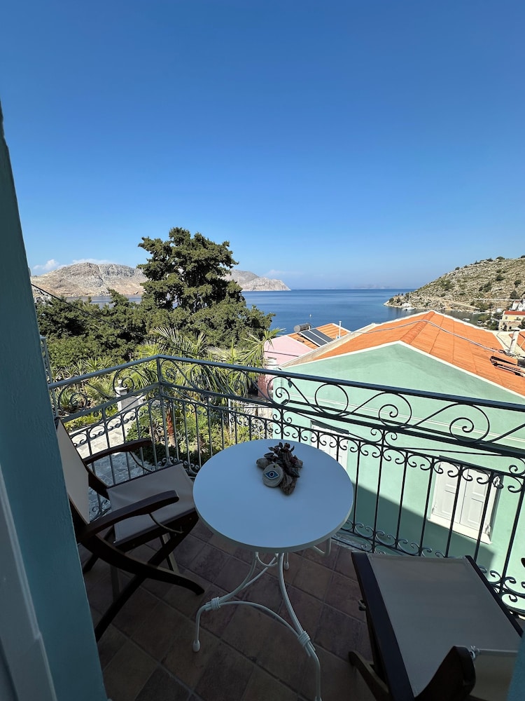 Niriides Apartaments 52/60