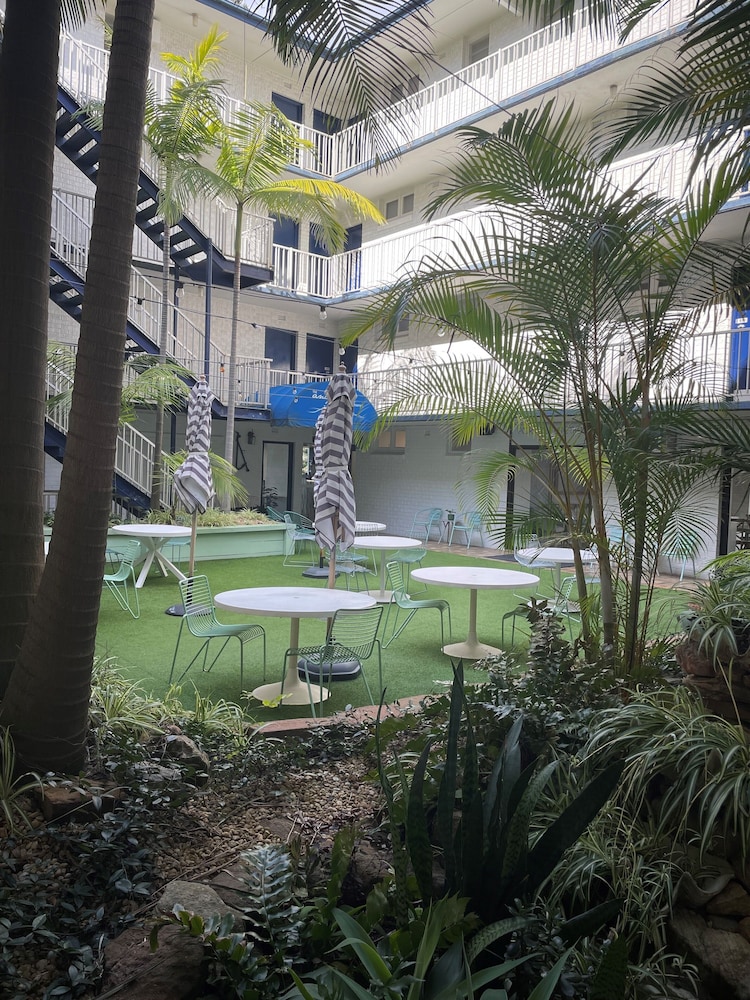 Boat Harbour Motel 56/58