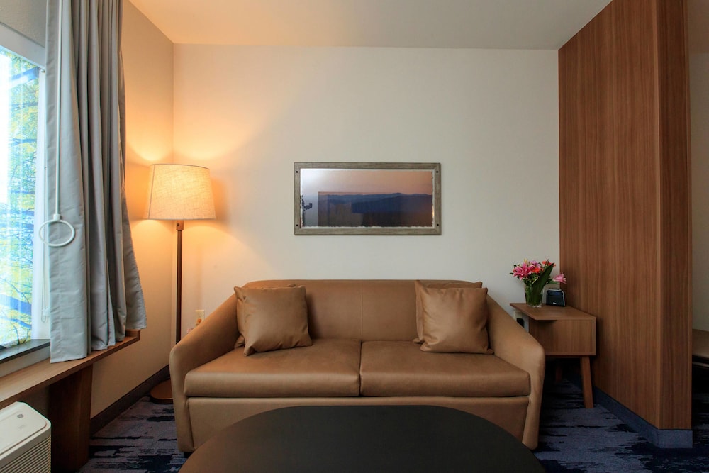 Fairfield Inn Suites Philadelphia Valley Forge Great Valley 39/60