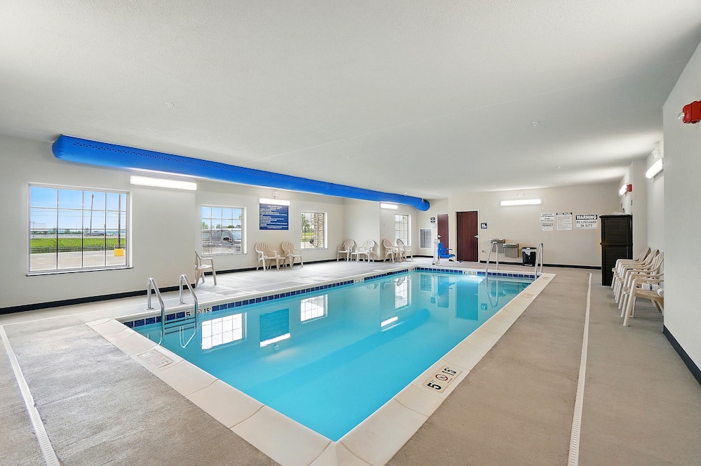 Cobblestone Hotel & Suites - Russells Point at Indian Lake 16/50