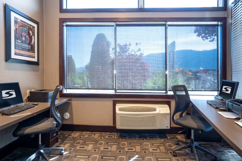 Sandman Hotel Castlegar 43/50