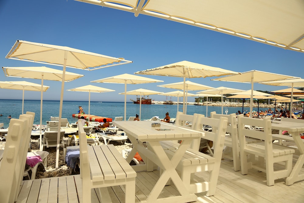Olimpos Beach Hotel by RRH&R 52/66