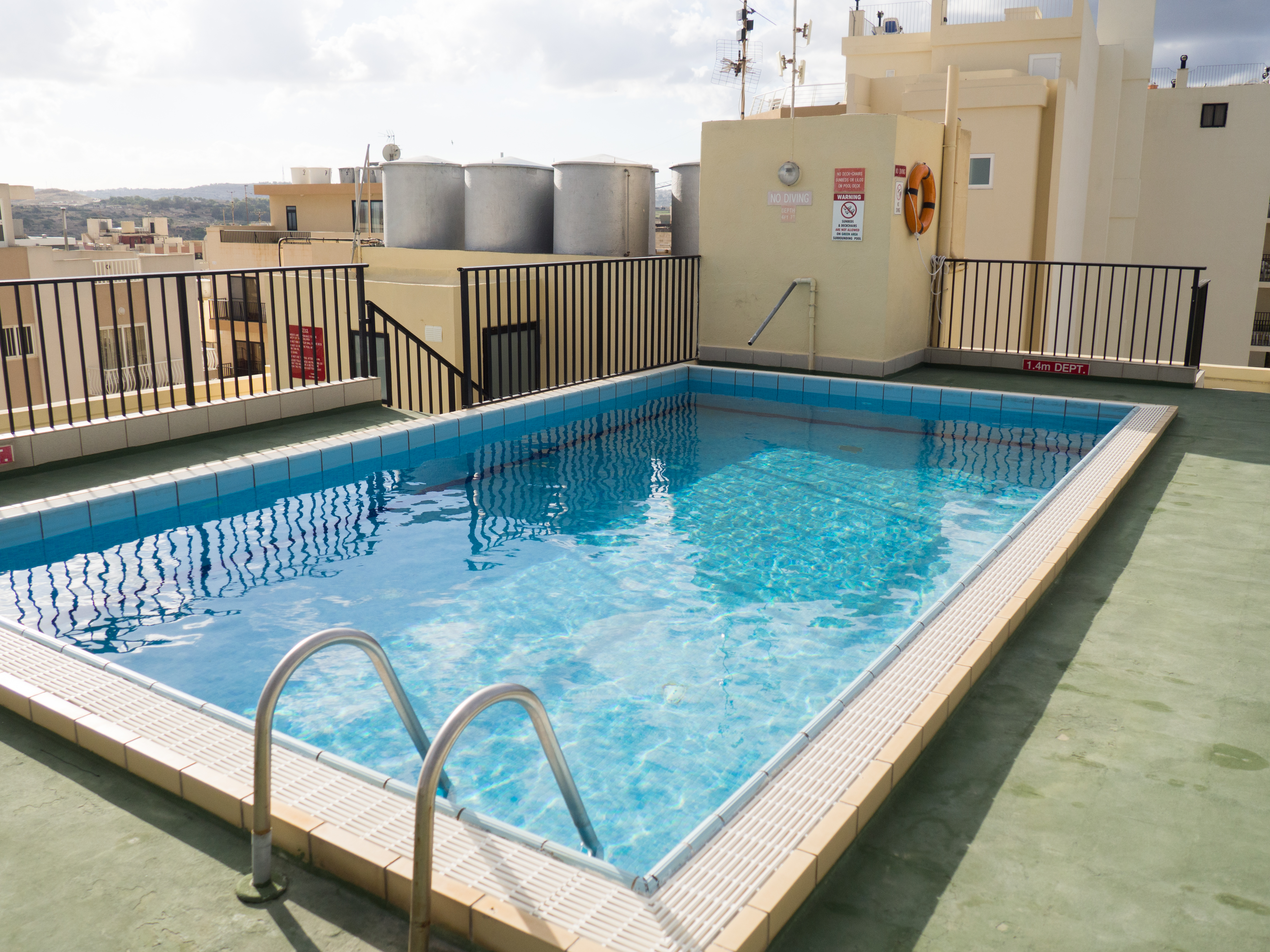 Huli Hotel and Apartments 20/25