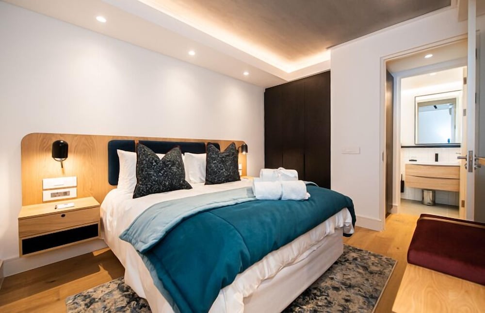 Latitude Aparthotel By Totalstay 21/56