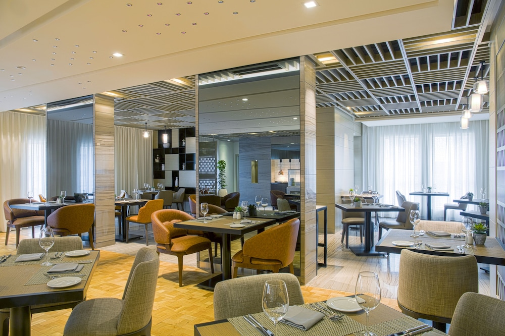 Grayton Hotel Dubai 51/66