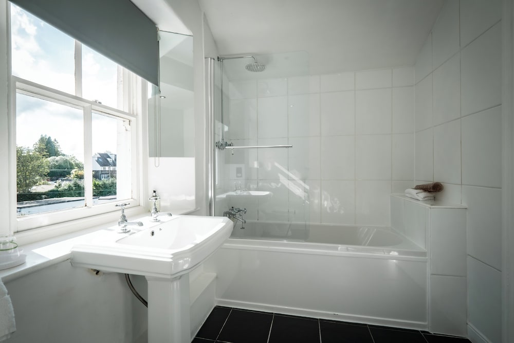 Ambleside Townhouse 56/59
