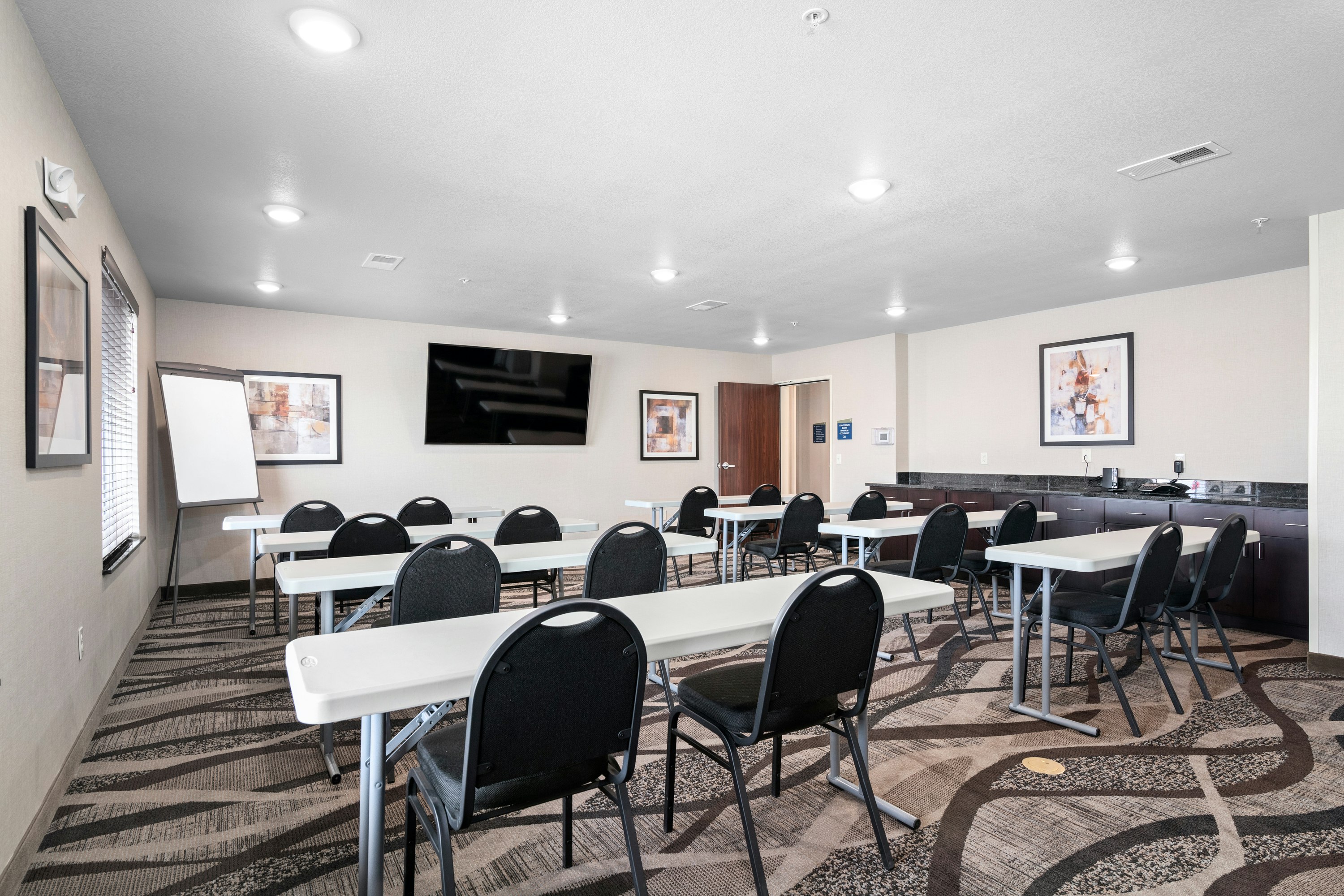 Cobblestone Inn & Suites - Yuma 18/38
