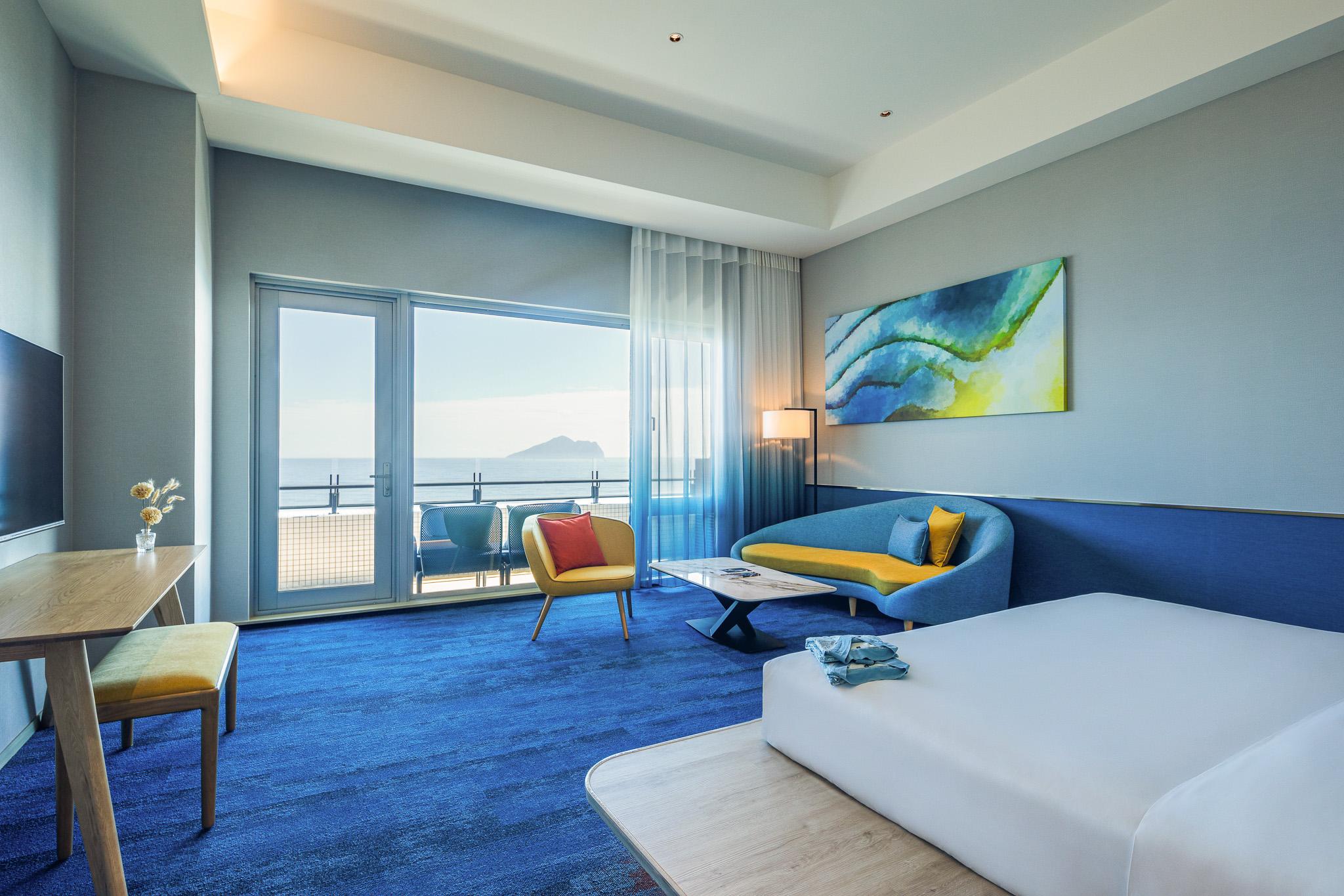 Deluxe, Ocean Front