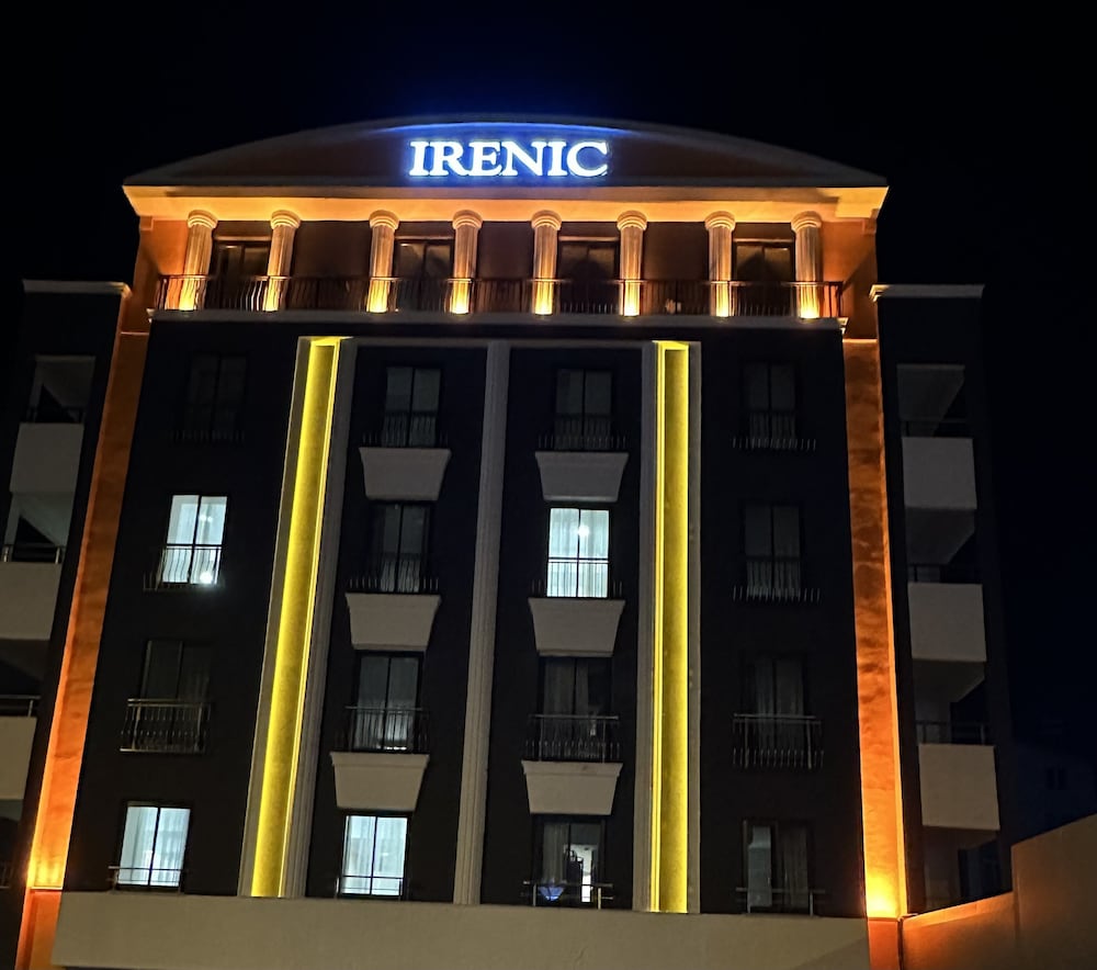Irenic Hotel 2/49