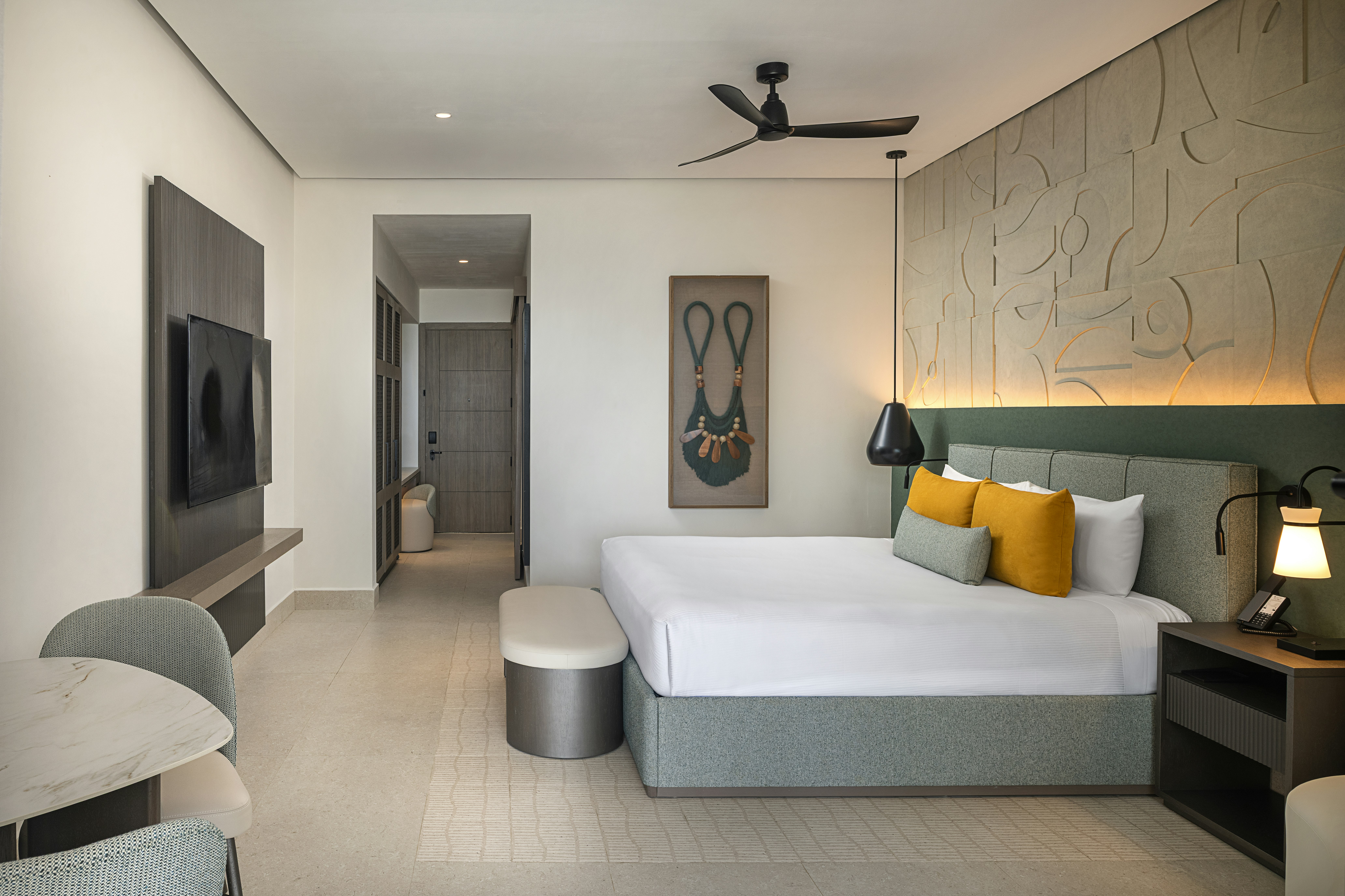 Room, King Bed, Partial Ocean View