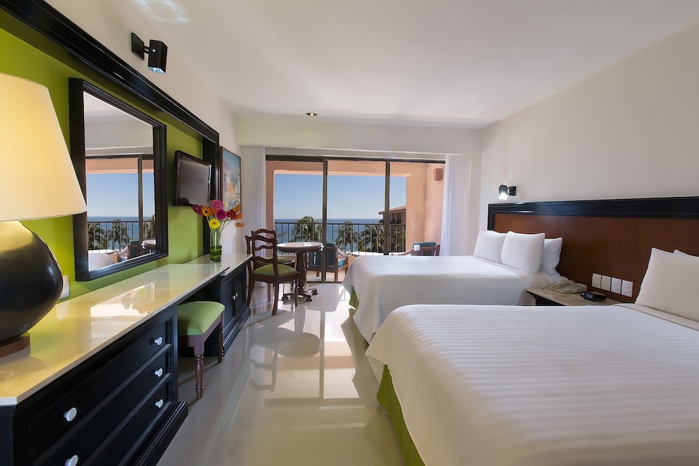 Deluxe, King Bed, Sea Front, Premium Level، Barcelo Huatulco - All Inclusive 3/7