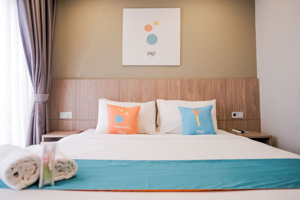 Sans Hotel Puri Indah Jakarta 17/62