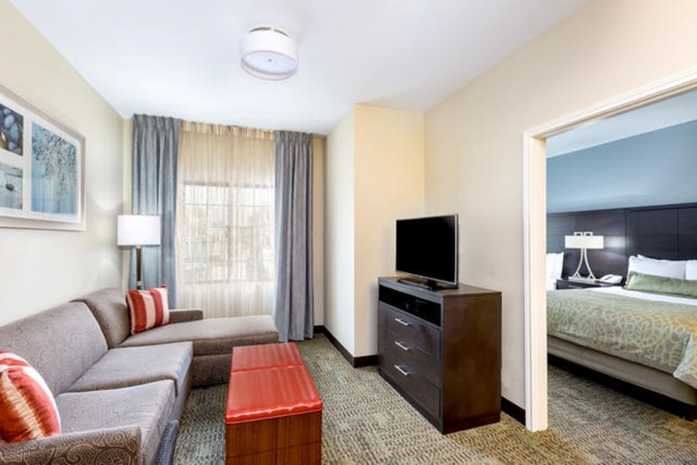 Staybridge Suites College Station 33/60