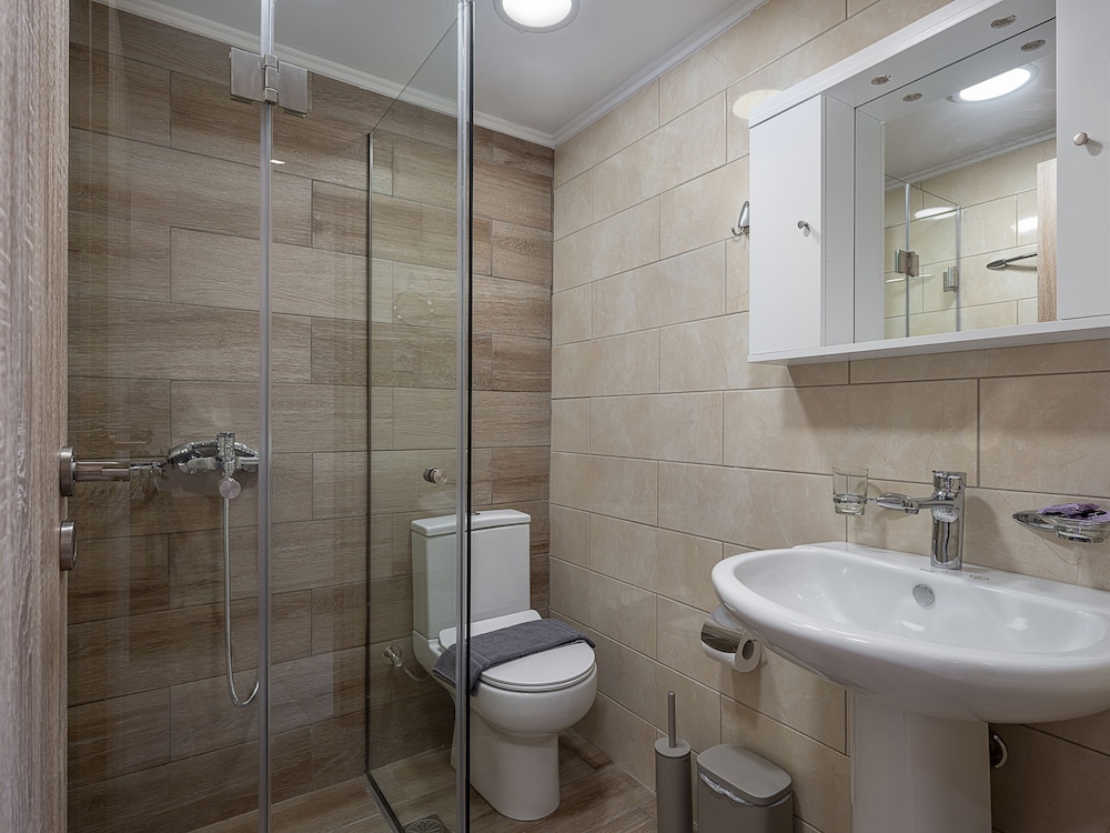 Casa D Irene Deluxe Hotel 47/50