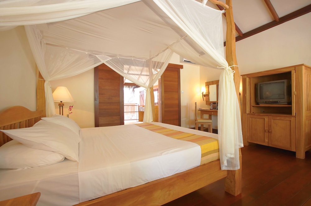 Filitheyo Island Resort 19/151