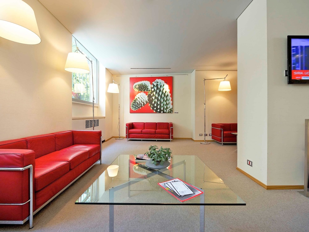 MERCURE MILANO SOLARI 42/75