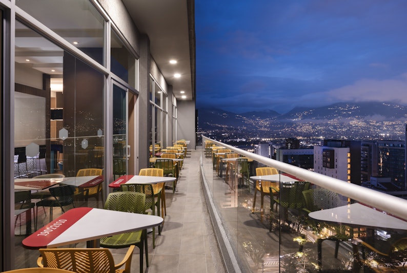 Hampton by Hilton Medellin 13/16