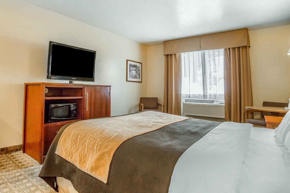 Quality Inn & Suites Fillmore I-15 15/40