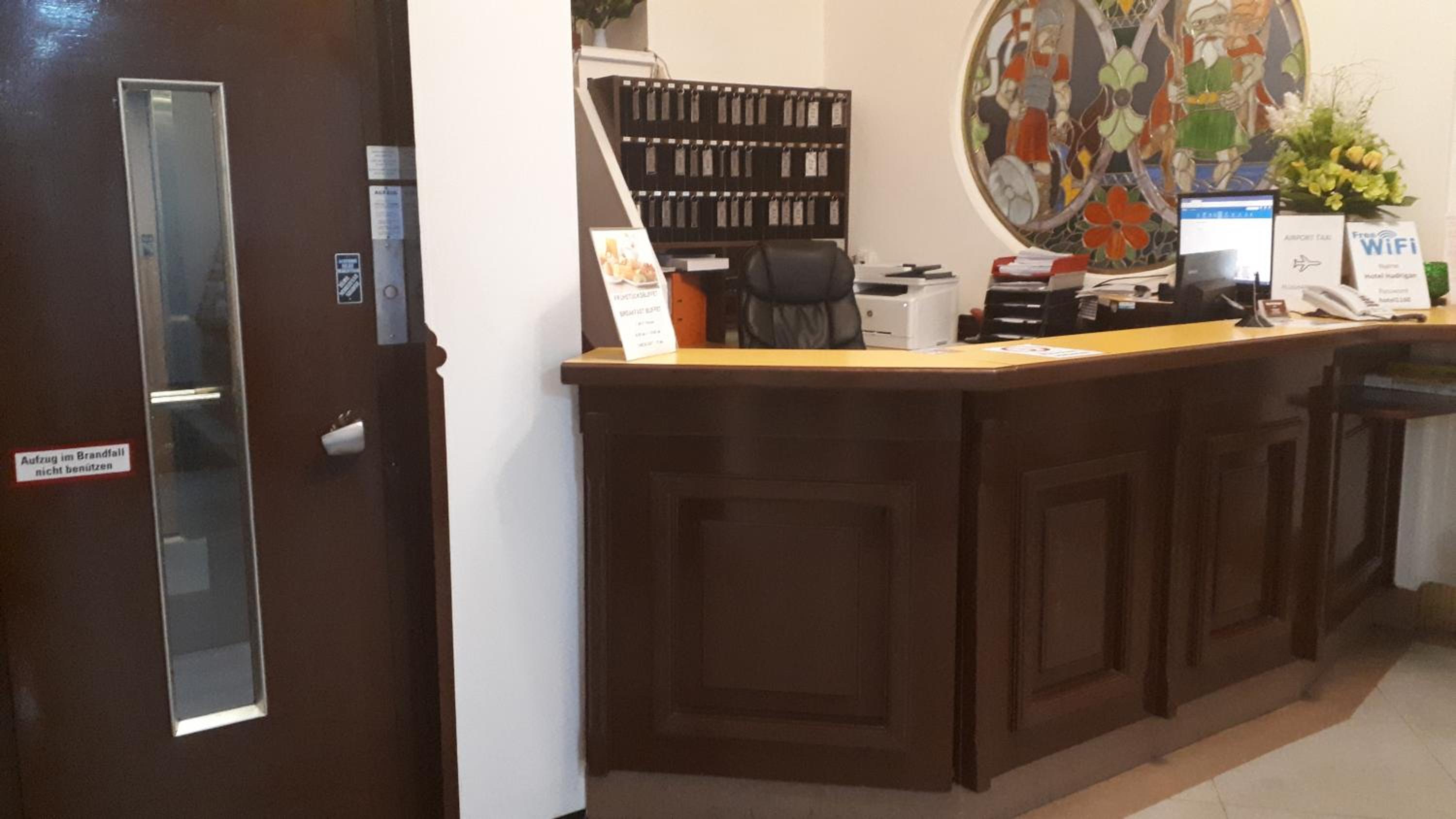 Hadrigan Hotel 5/69