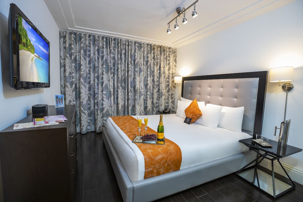 Riviera Suites South Beach 21/65
