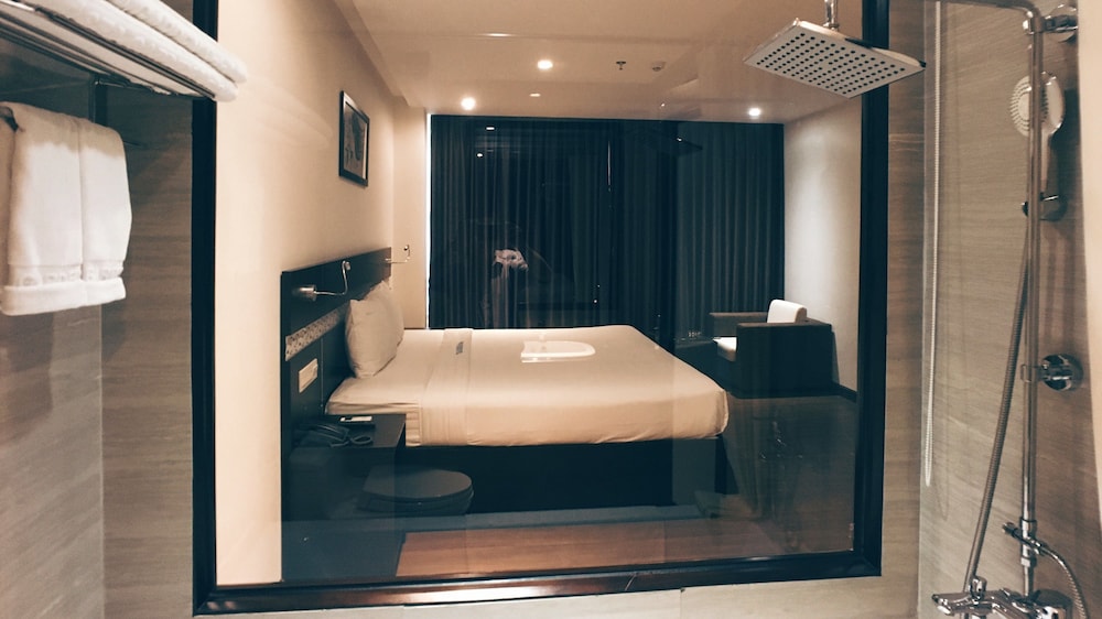 Sea Garden Hotel 28/65