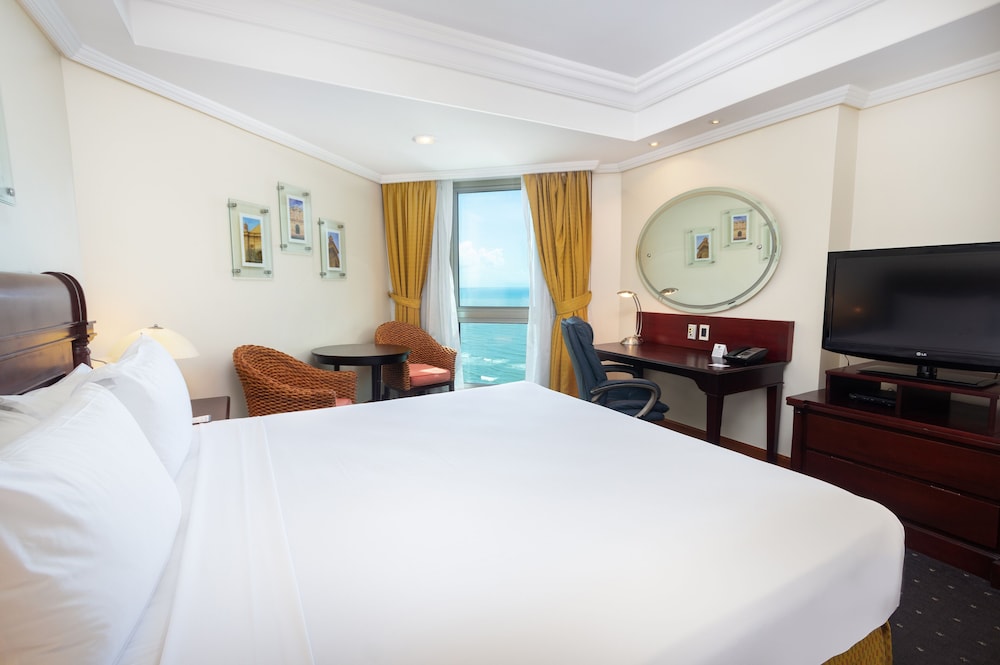 ROOM, TRIPLE, OCEAN VIEW