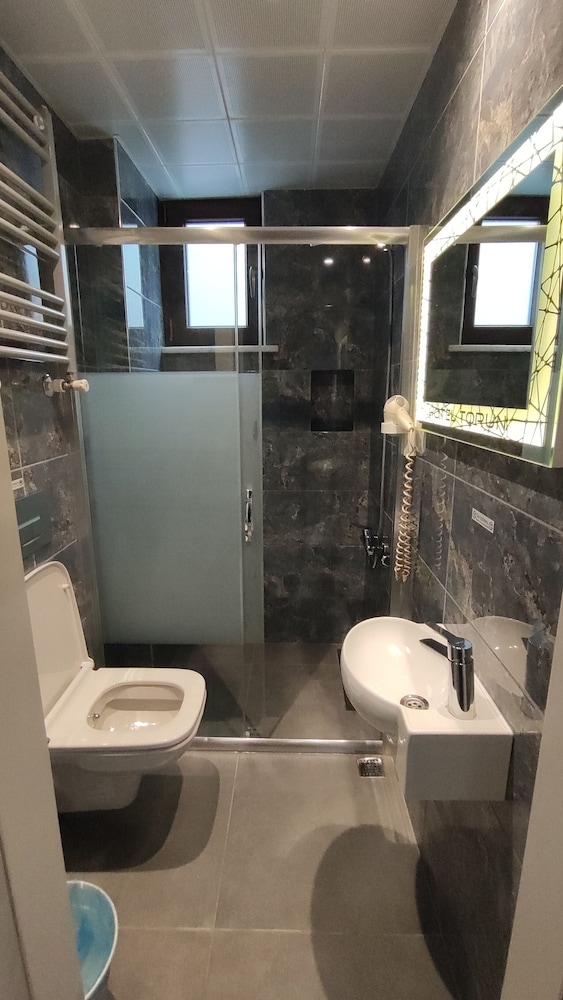 غرفة قياسية بسريرين منفصلين بإطلالة على المدينة، Hotel Torun Istanbul Old City 6/8