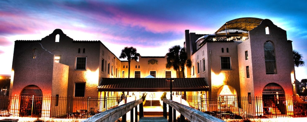 Casa Marina Hotel 4/59